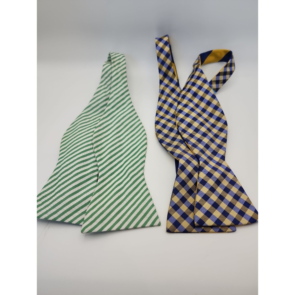 Tommy Hilfiger Bow Tie With Bonus Tie